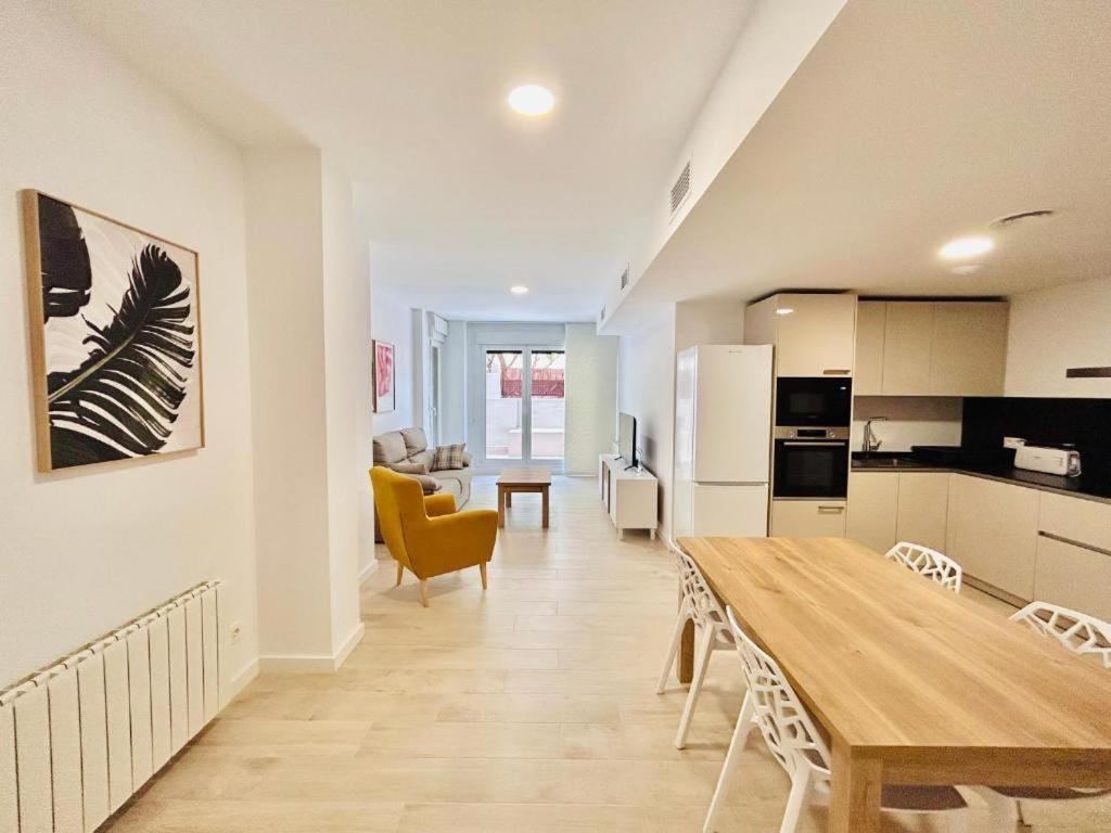 Family Apartment With Large Terrace Cambrils Eksteriør bilde